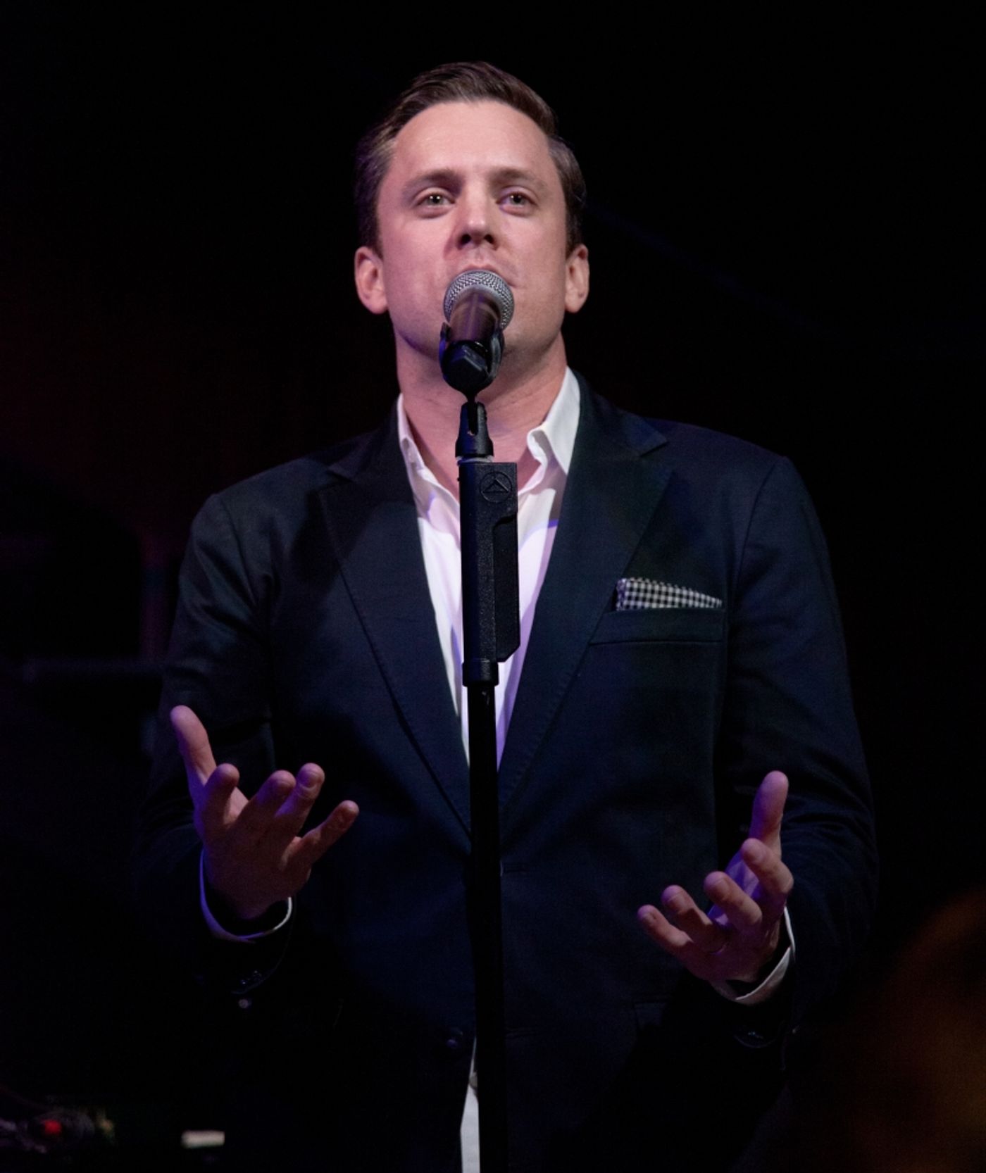 Review: Ben Jones I THINK WE SHOULD SEE OTHER PEOPLE at Chelsea Table + Stage Is Must-See Cabaret  Image