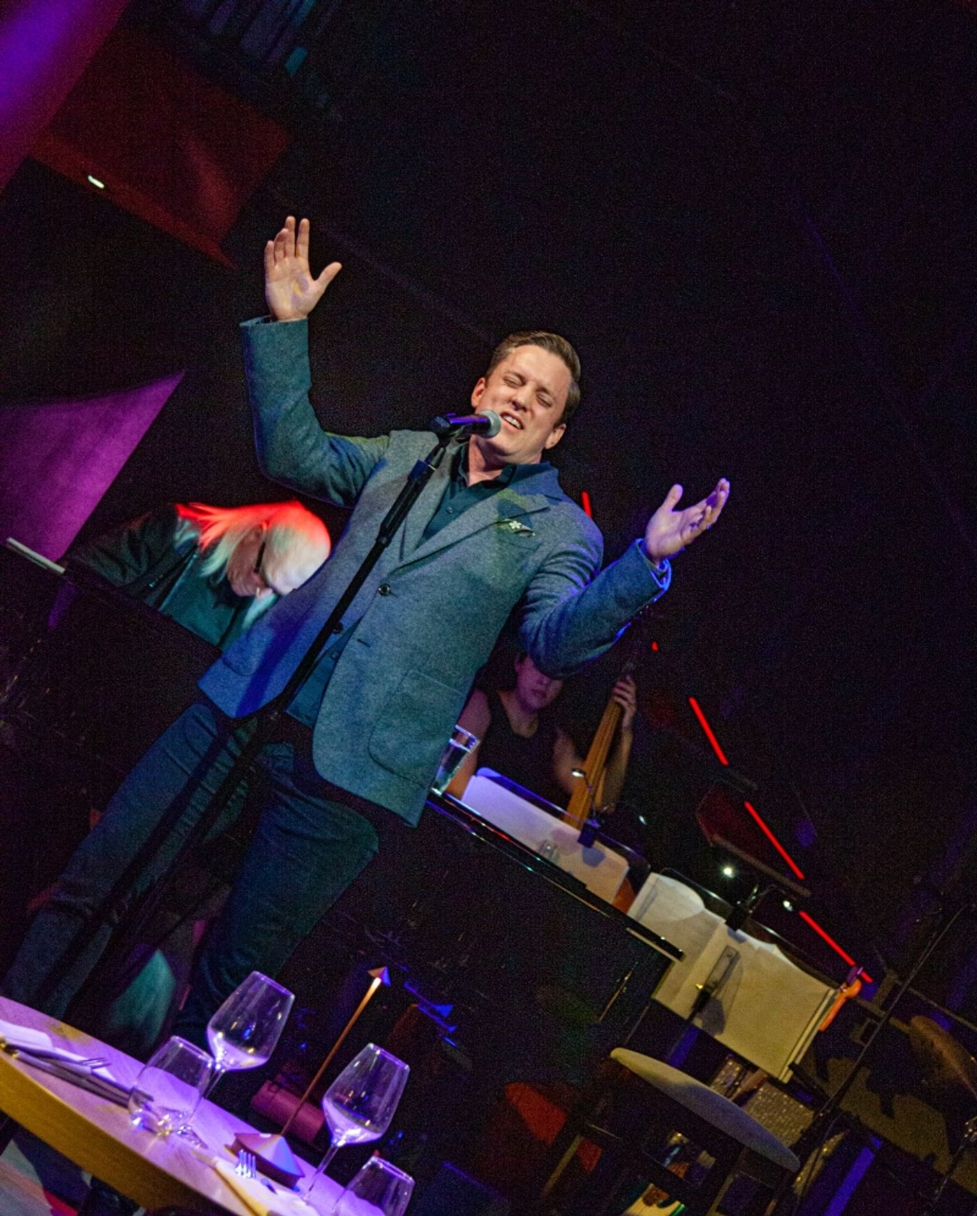 Review: Ben Jones Thinks It & We Know It In BEN JONES I THINK I'M IN LOVE at Chelsea Table + Stage  Image