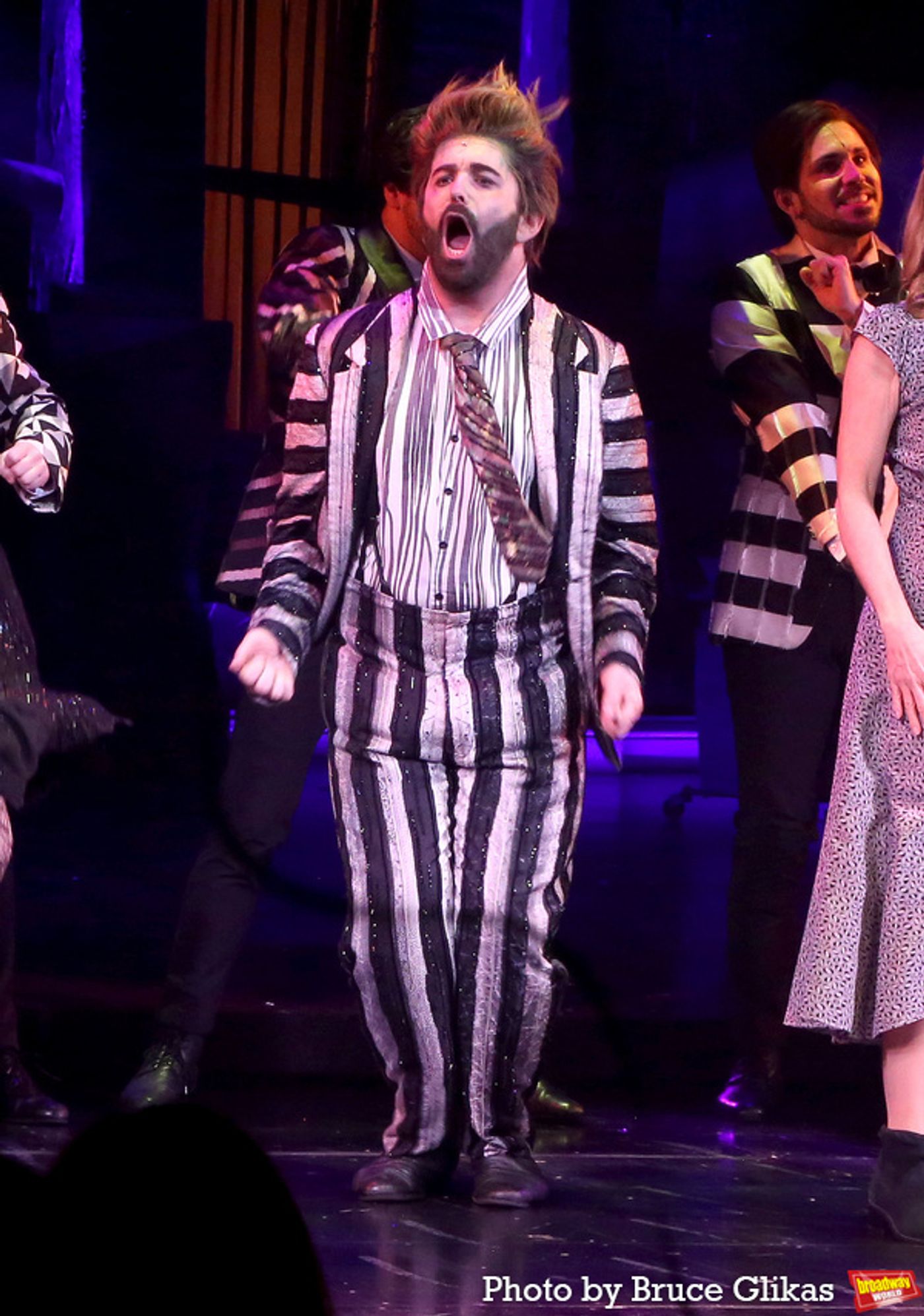 Photos: The Cast of BEETLEJUICE Take Their Closing Night Curtain Call  Image