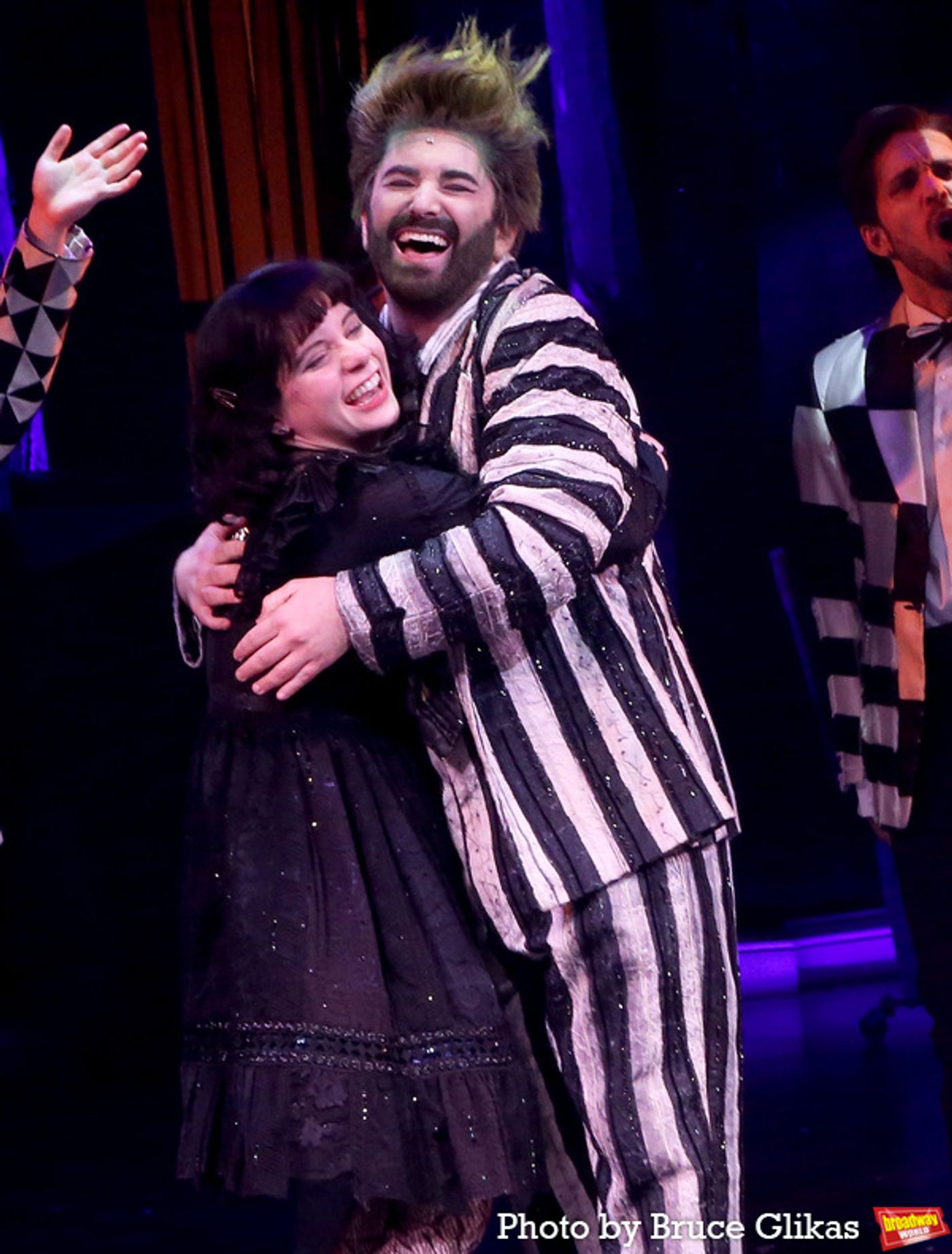 Photos: The Cast of BEETLEJUICE Take Their Closing Night Curtain Call  Image