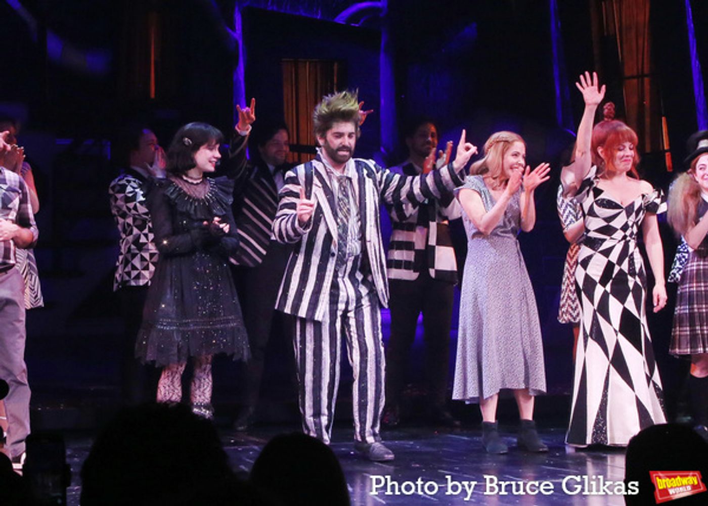 Photos: The Cast of BEETLEJUICE Take Their Closing Night Curtain Call  Image