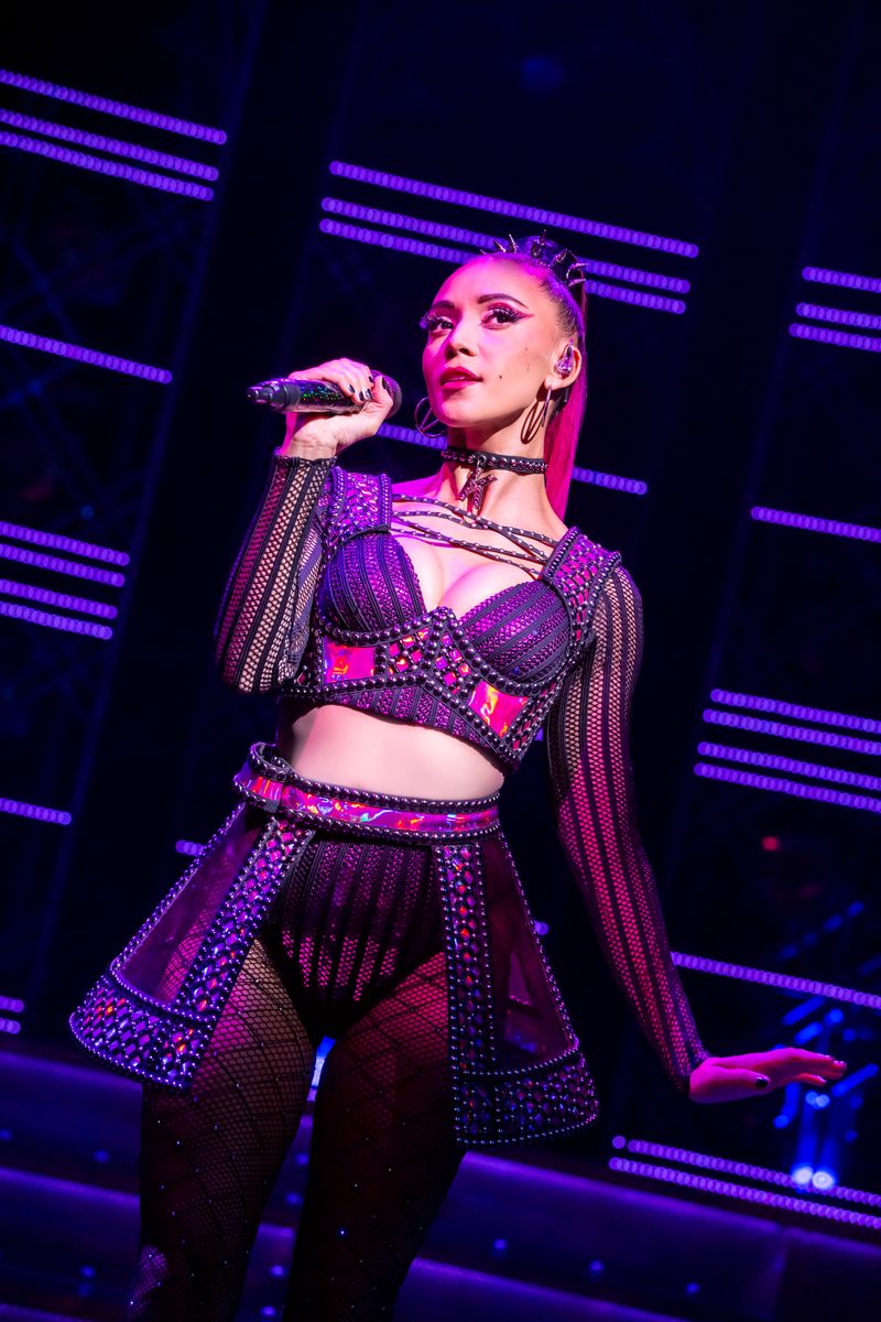 Photos: First Look at the New West End Queens of SIX THE MUSICAL — photo 4 of 10