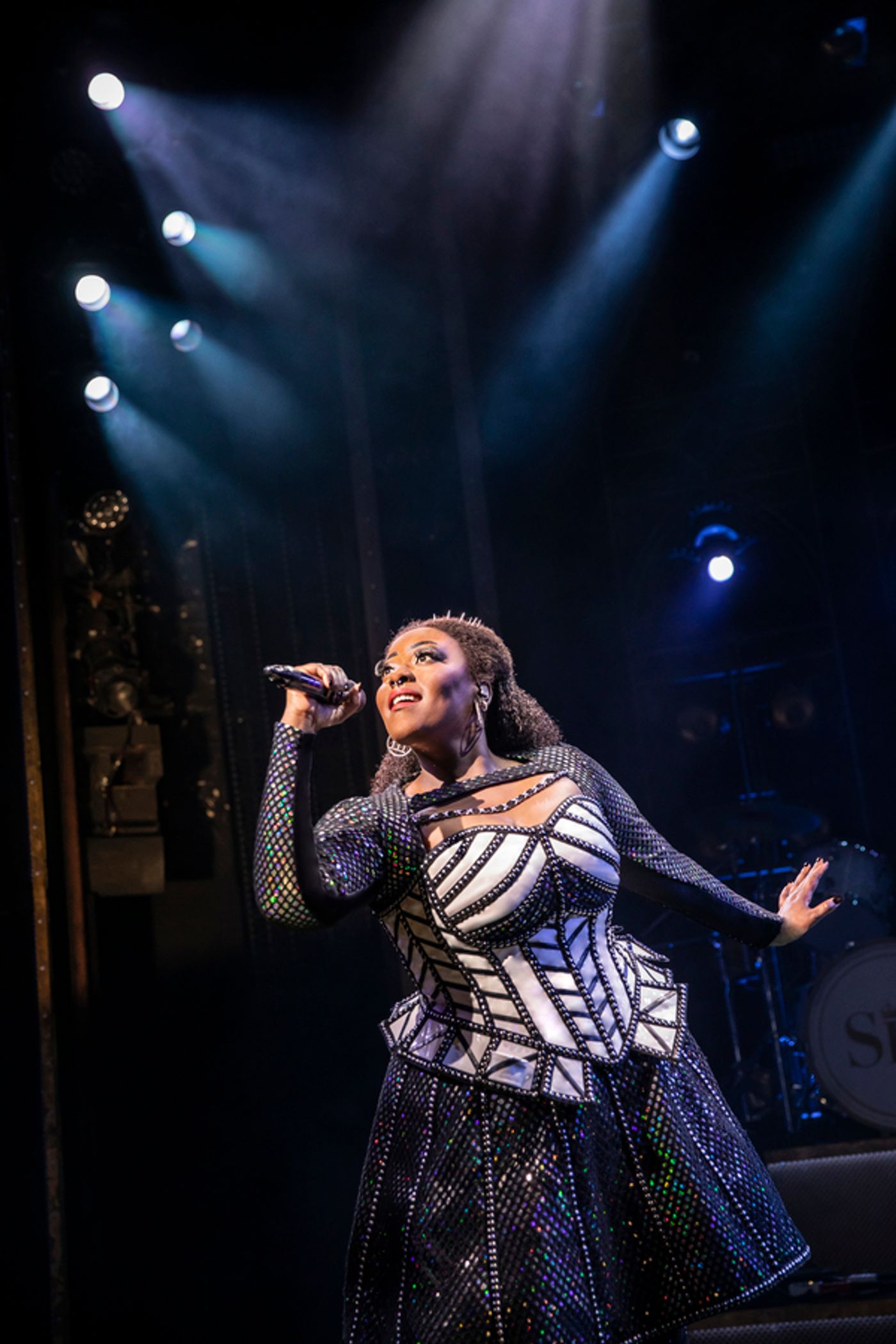 Photos: First Look at the New West End Queens of SIX THE MUSICAL  Image