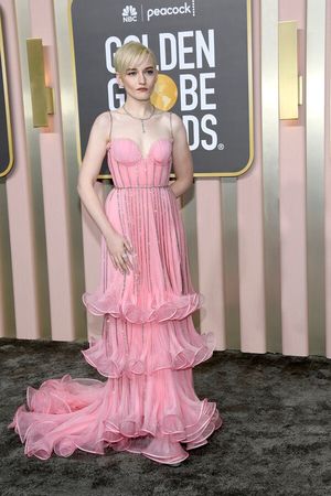 Julia Garner @ BroadwayWorld Julia Garner Photo