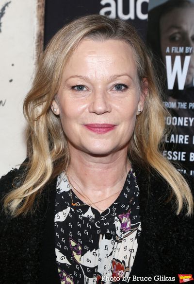Samantha Mathis Photo