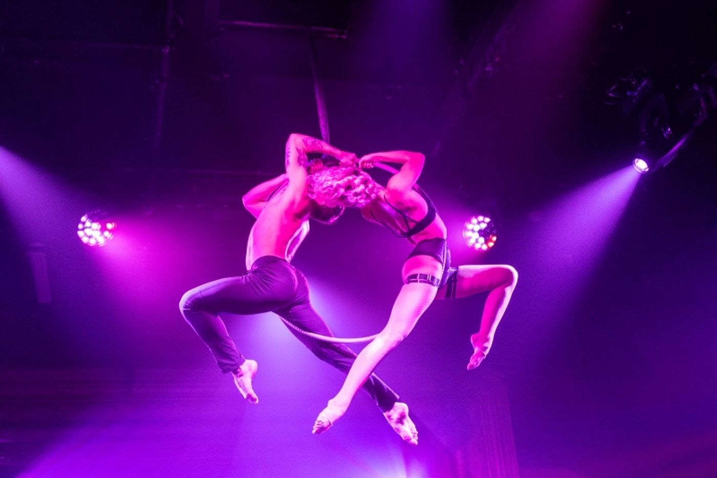 REVIEW: Strut & Fret's BLANC DE BLANC ENCORE Opens At Surry Hill's Newly Refurbished THE GRAND ELECTRIC.  Image