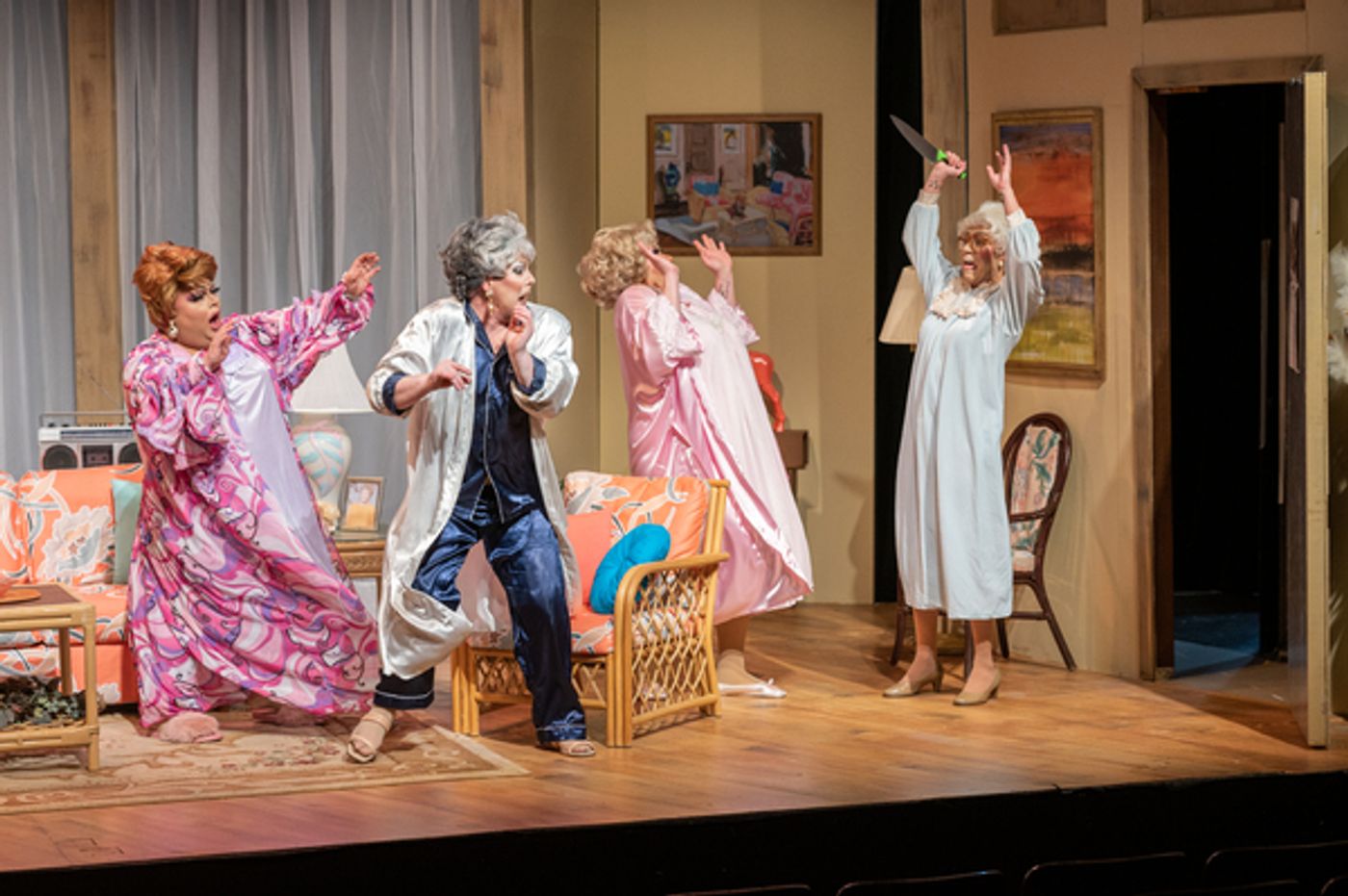 Photos/Video: First Look at Ginger Minj and More in THE GOLDEN GALS LIVE! at Mercury Theater Chicago  Image