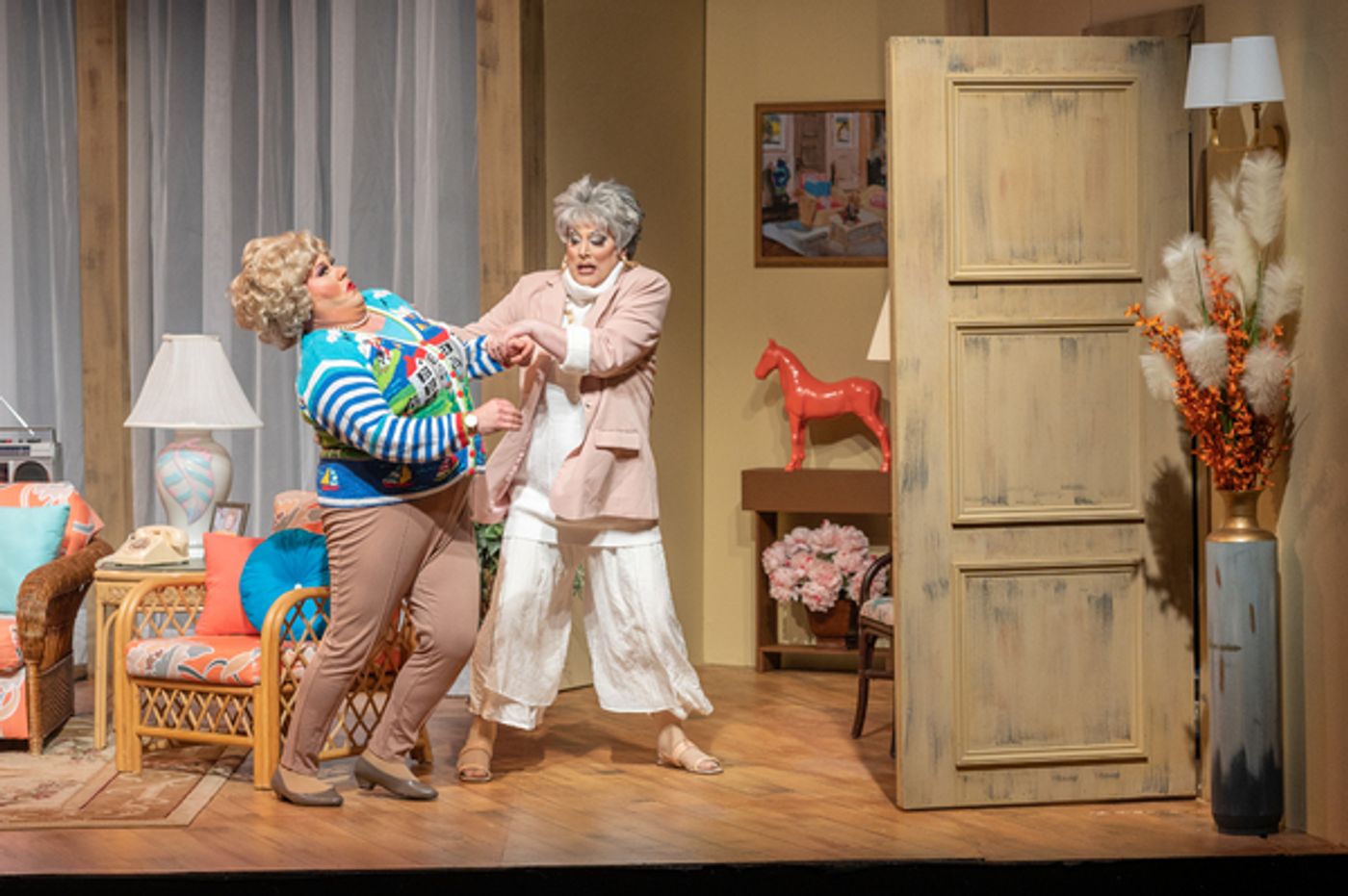 Photos/Video: First Look at Ginger Minj and More in THE GOLDEN GALS LIVE! at Mercury Theater Chicago  Image