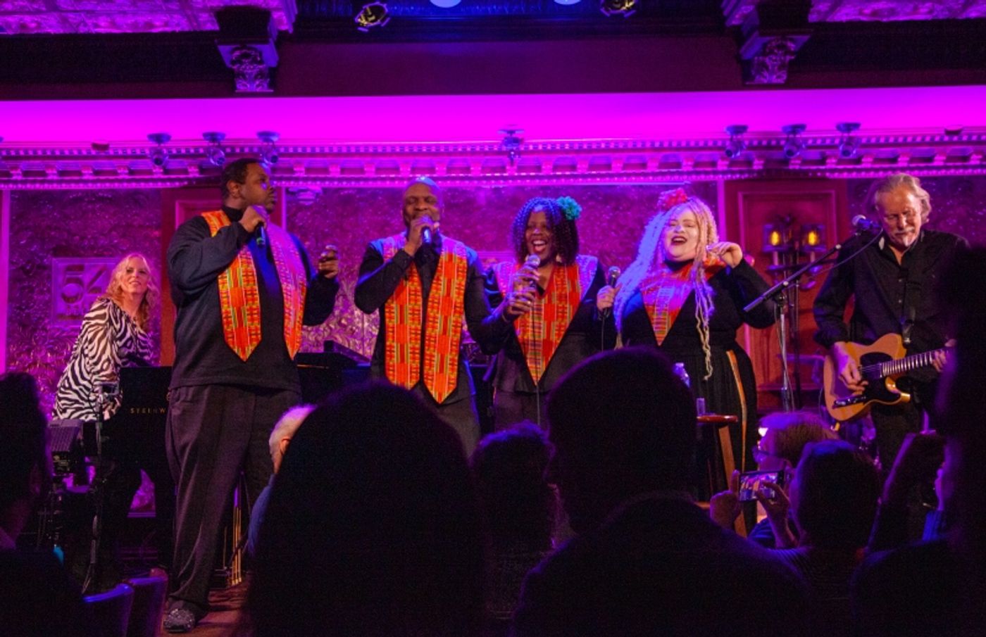 Photos: VONDA SHEPARD Brings Friends Old And New To The Stage At 54 Below  Image