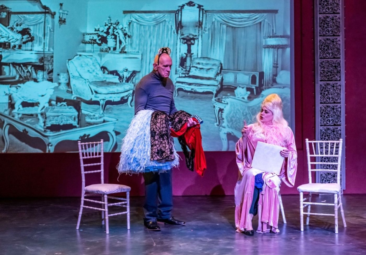 Review: DIRTY BLONDE At CV Rep  Image