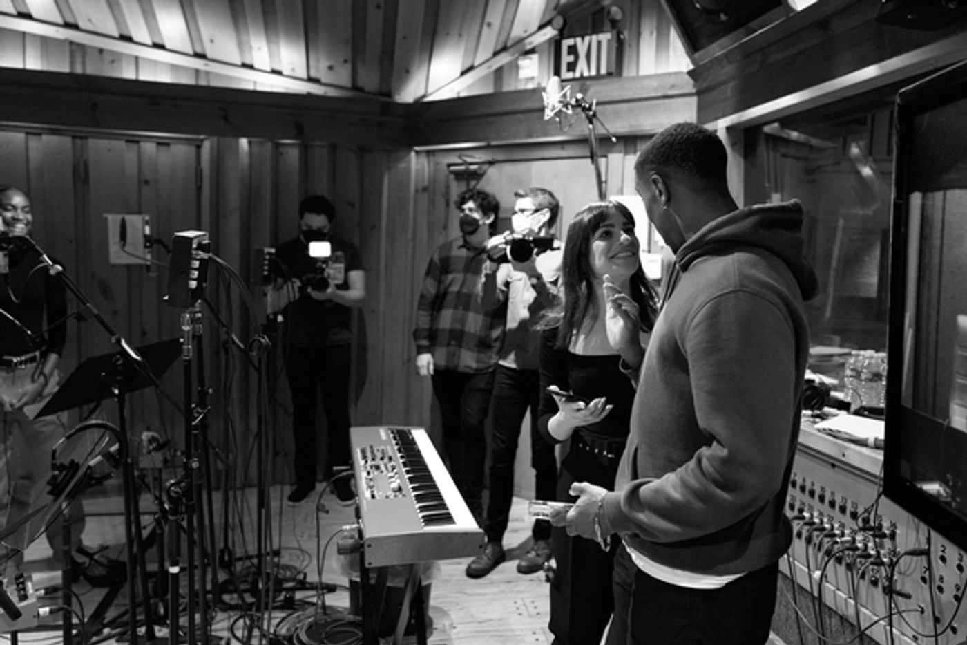 Photos: Behind the Scenes of the Cast of FUNNY GIRL in the Recording Studio  Image