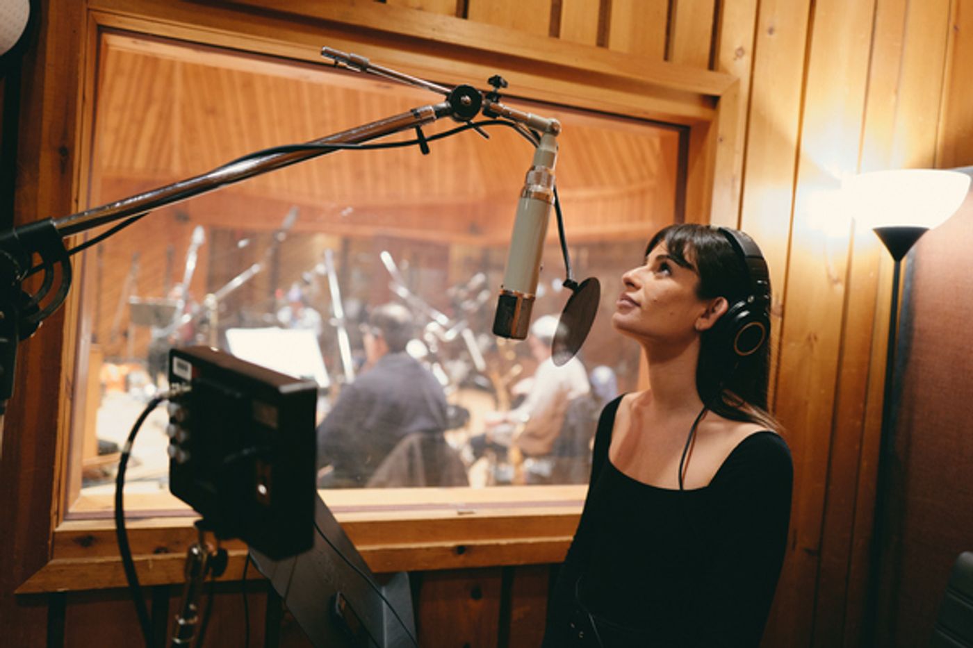 Photos: Behind the Scenes of the Cast of FUNNY GIRL in the Recording Studio  Image