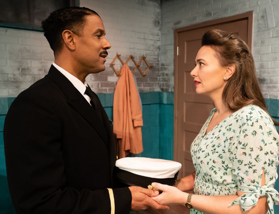 Photos: First Look at Warren Leight's HOME FRONT at Victory Theatre Image