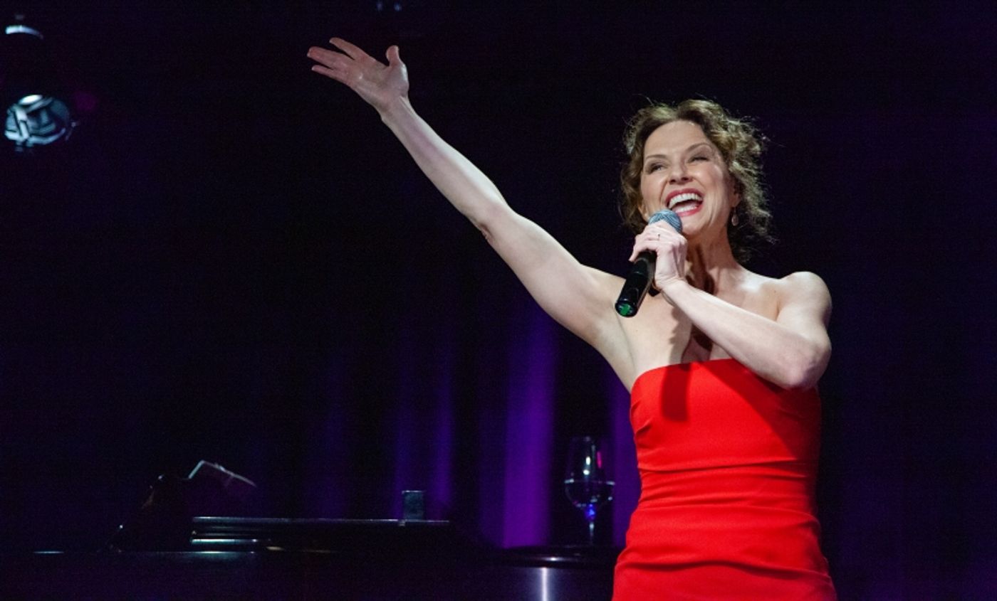 Photos: Jean Louisa Kelly Makes Solo Show Debut In ANYTHING CAN HAPPEN at The Laurie Beechman Theatre  Image