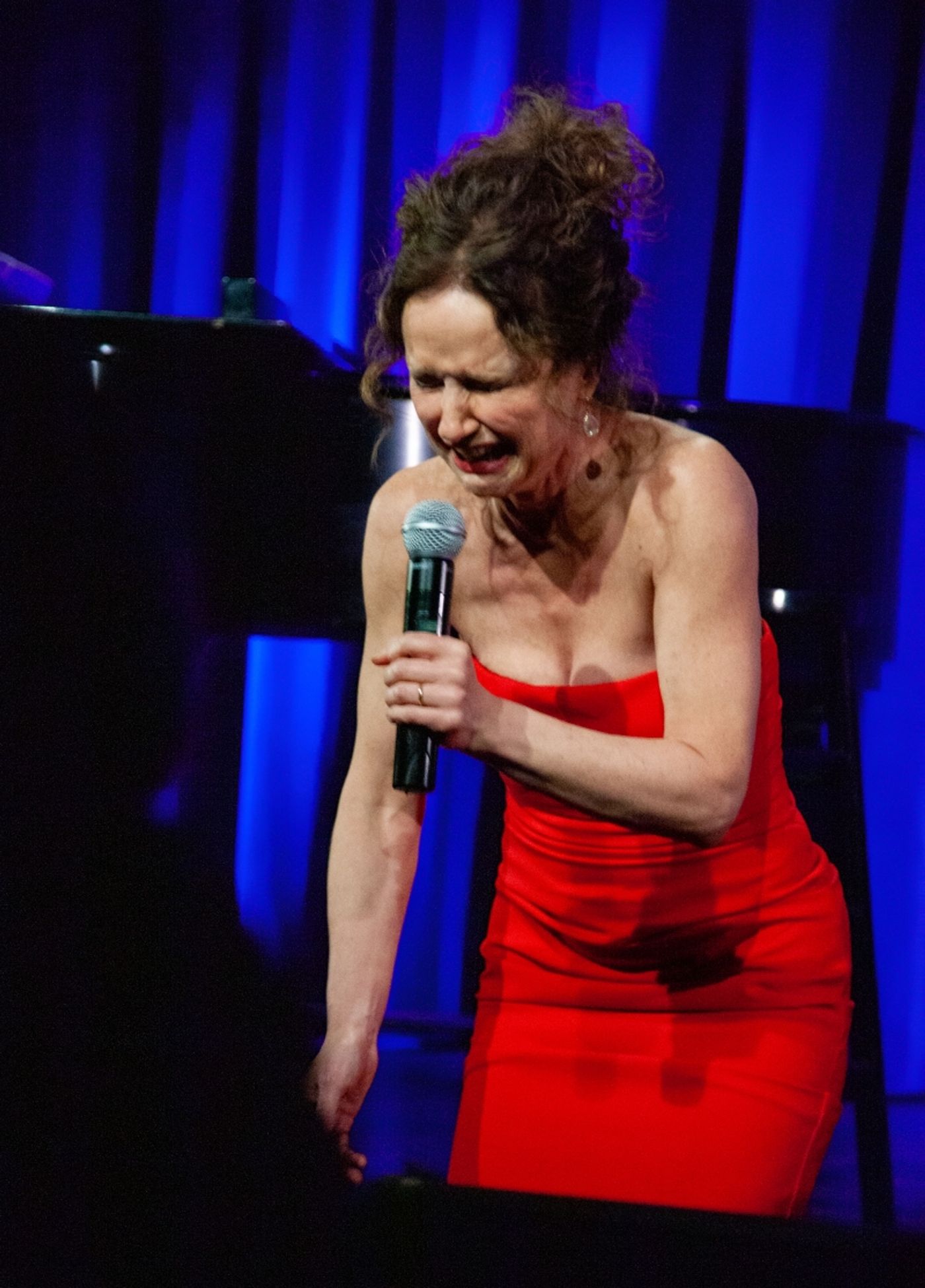 Review: Jean Louisa Kelly Masters The Art Of Cabaret With ANYTHING CAN HAPPEN at The Laurie Beechman Theatre Review: Jean Louisa Kelly Masters The Art Of Cabaret With ANYTHING CAN HAPPEN at The Laurie Beechman Theatre Image