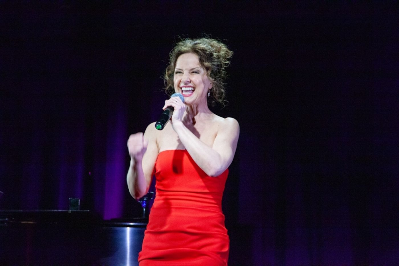 Review: Jean Louisa Kelly Masters The Art Of Cabaret With ANYTHING CAN HAPPEN at The Laurie Beechman Theatre Review: Jean Louisa Kelly Masters The Art Of Cabaret With ANYTHING CAN HAPPEN at The Laurie Beechman Theatre Image