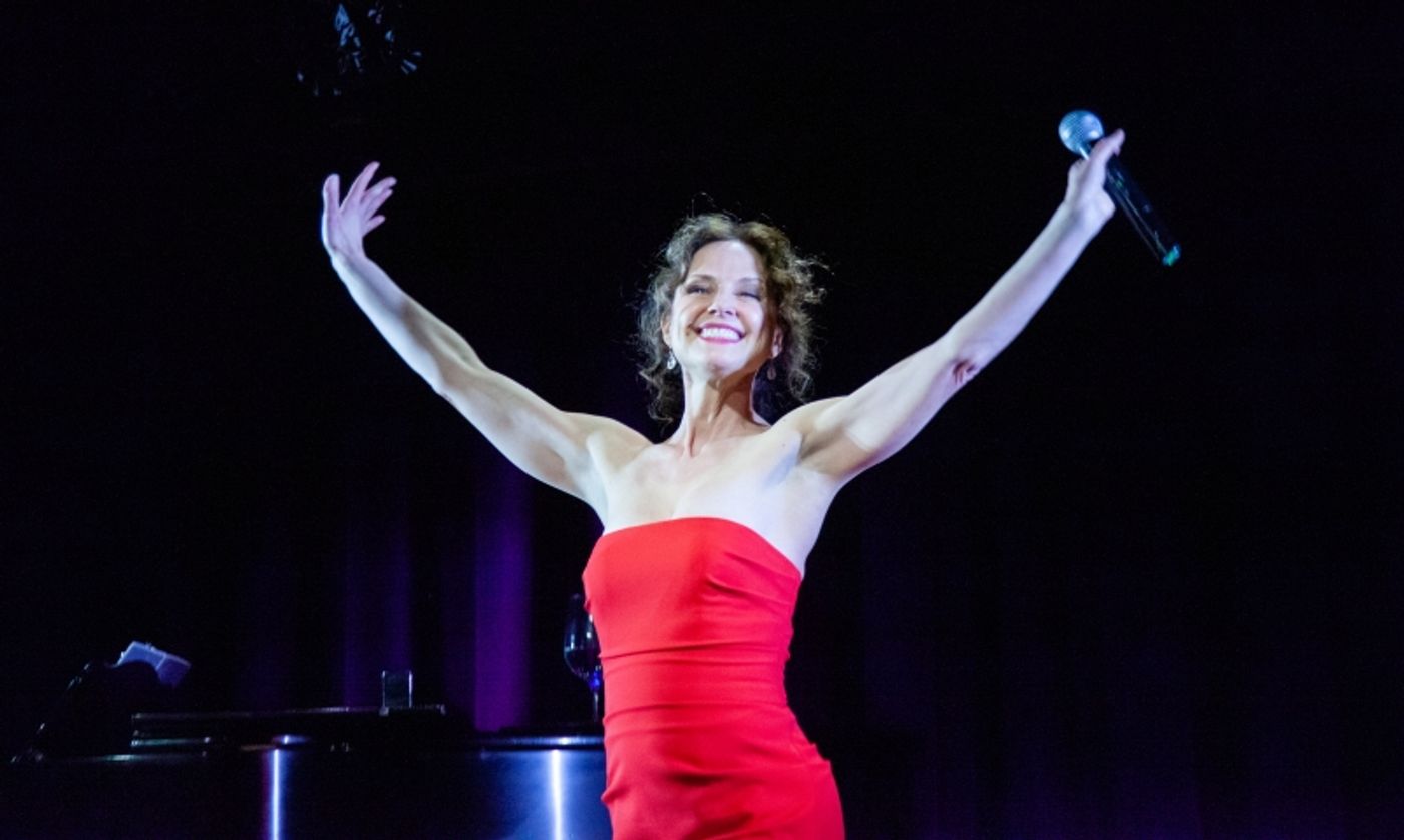 Review: Jean Louisa Kelly Masters The Art Of Cabaret With ANYTHING CAN HAPPEN at The Laurie Beechman Theatre Review: Jean Louisa Kelly Masters The Art Of Cabaret With ANYTHING CAN HAPPEN at The Laurie Beechman Theatre Image