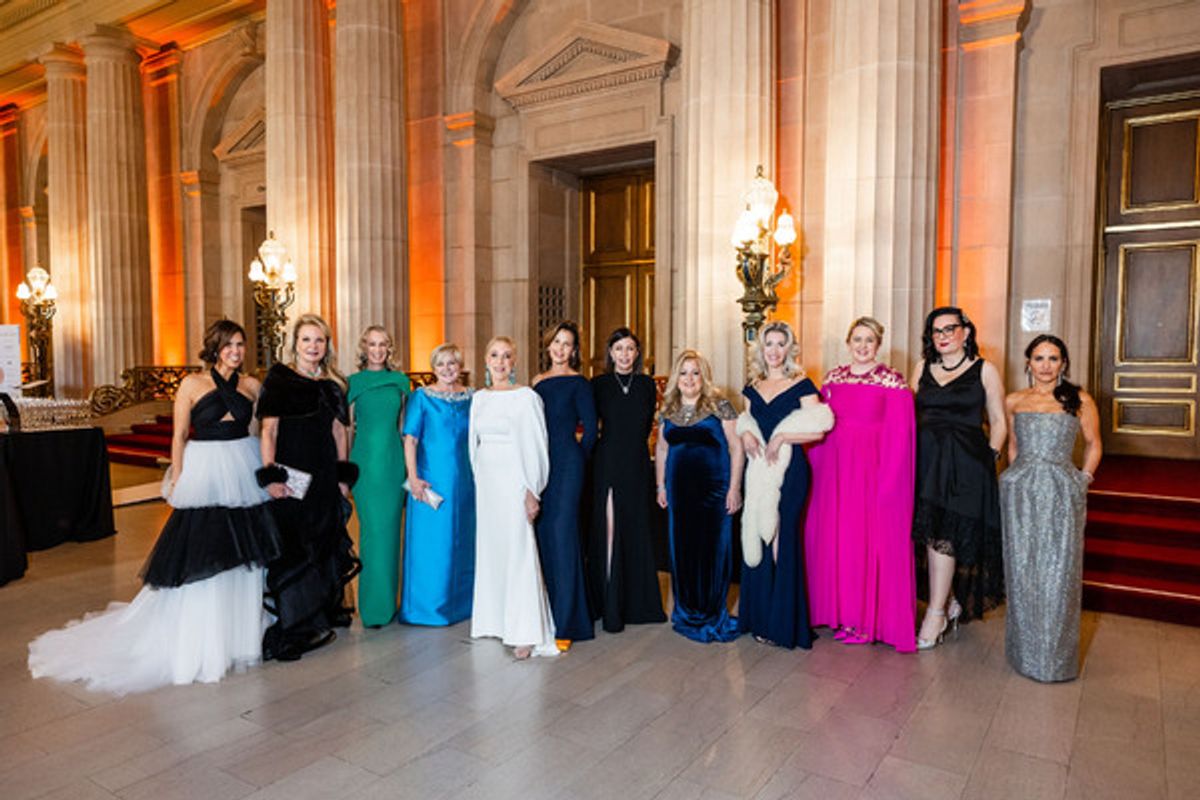 Pam Preston, Claire Kostic, Jill McNay, Louisa Basarrate, Betsy Linder, Ali Sievers, Elisabeth Smith, Holly Thier, Rochelle Lacey, Katie Colendich, Irina Matijas and Courtney Dallaire at 