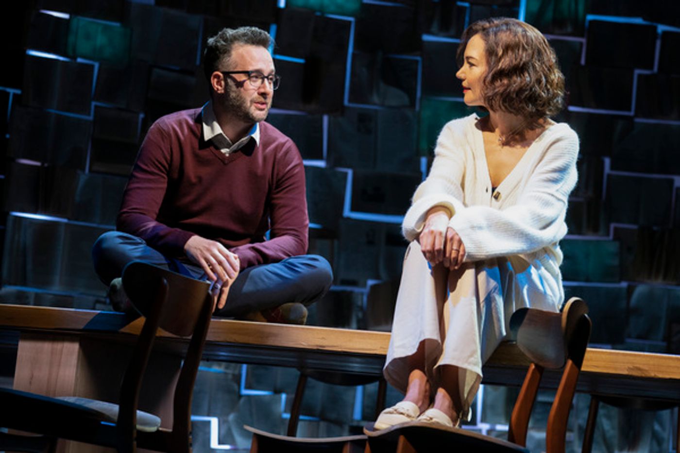 Photo: First Look at Katie Holmes & Eddie Kaye Thomas in THE WANDERERS  Image