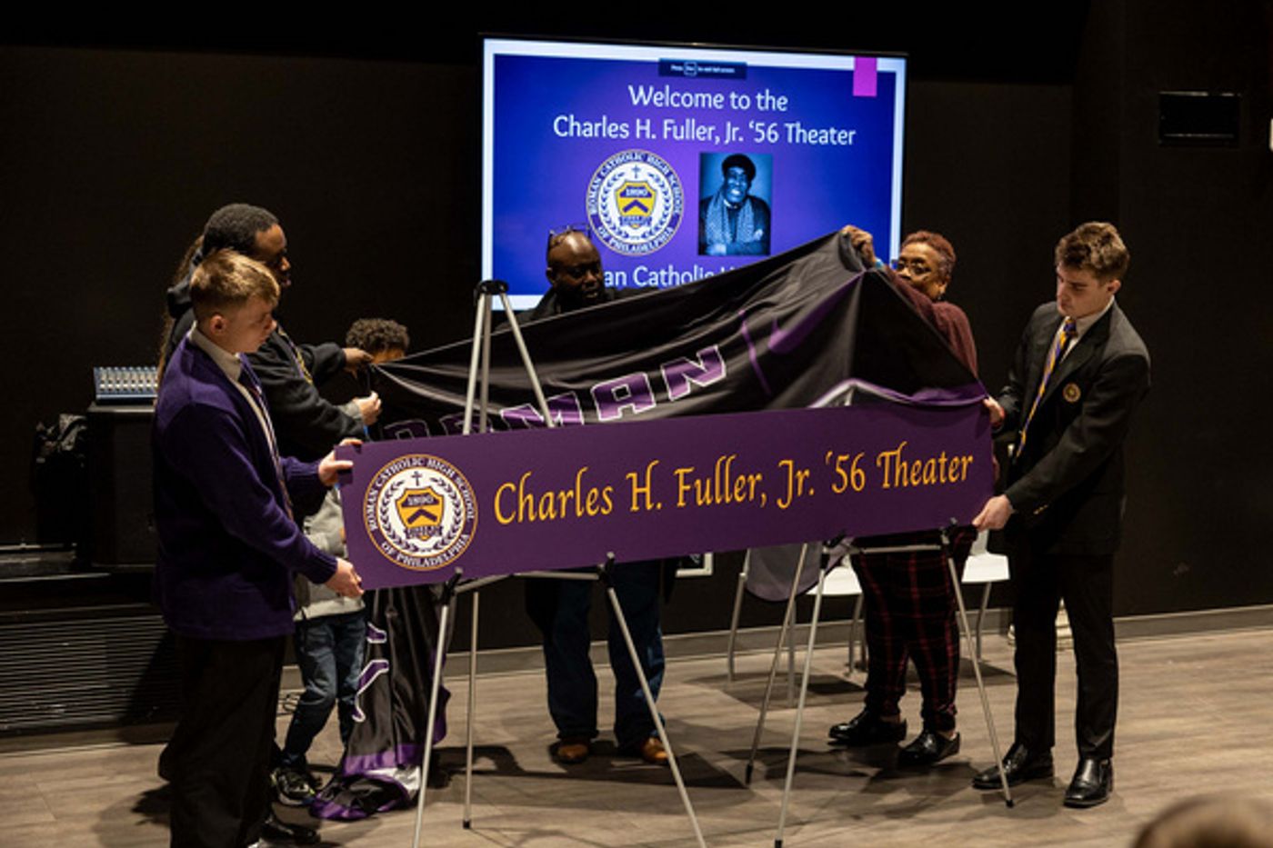 Photos: Cast Of A SOLDIER'S PLAY Joins Charles Fuller's Family At Dedication Of The Fuller Theater At Roman Catholic High School  Image