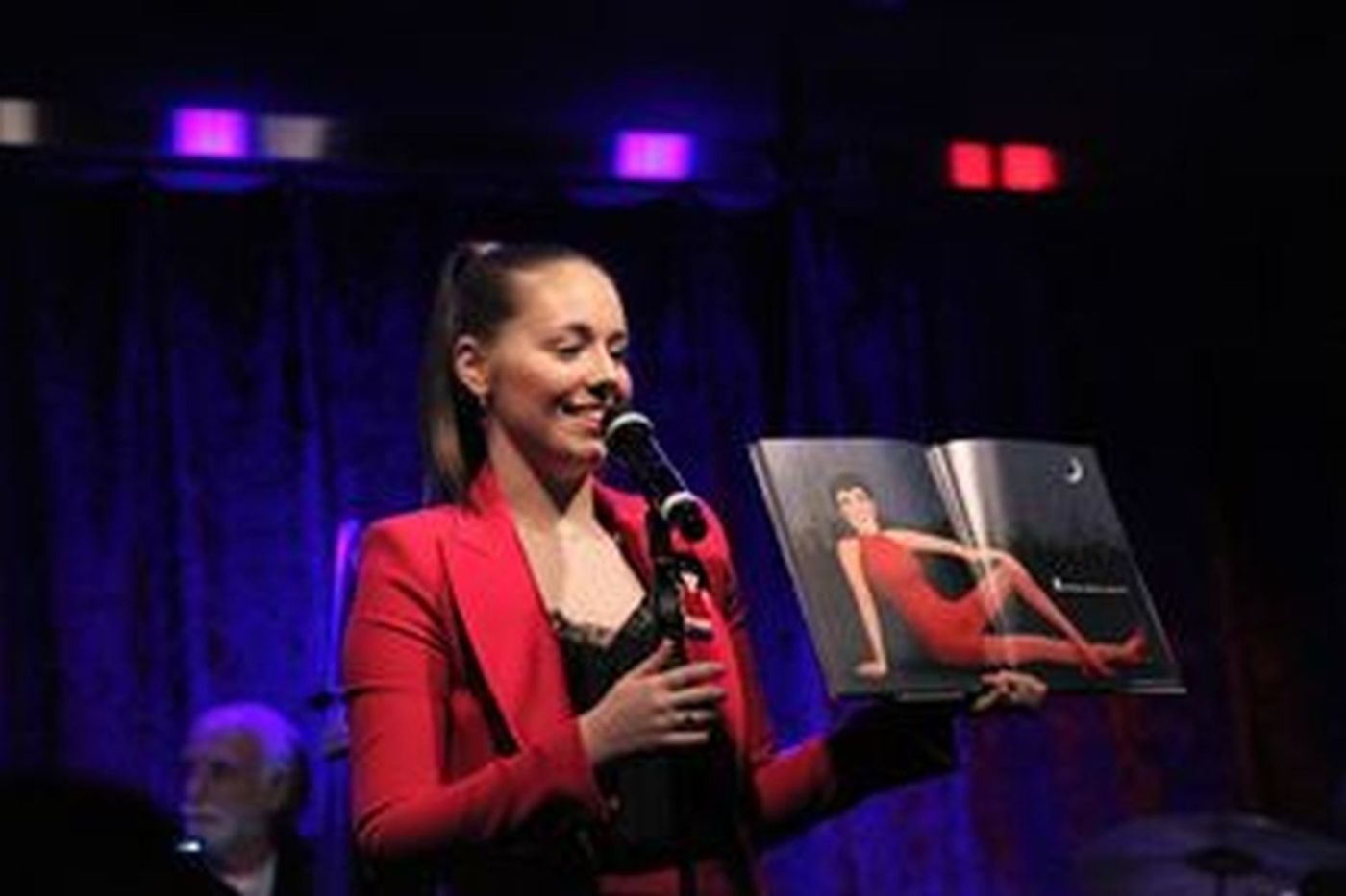 Feature: Hannah Jane to Bring Her One Woman Show LADY LEGENDS OF BROADWAY to Charleston in February Feature: Hannah Jane to Bring Her One Woman Show LADY LEGENDS OF BROADWAY to Charleston in February Image