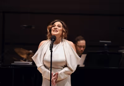 Shoshana Bean Photo