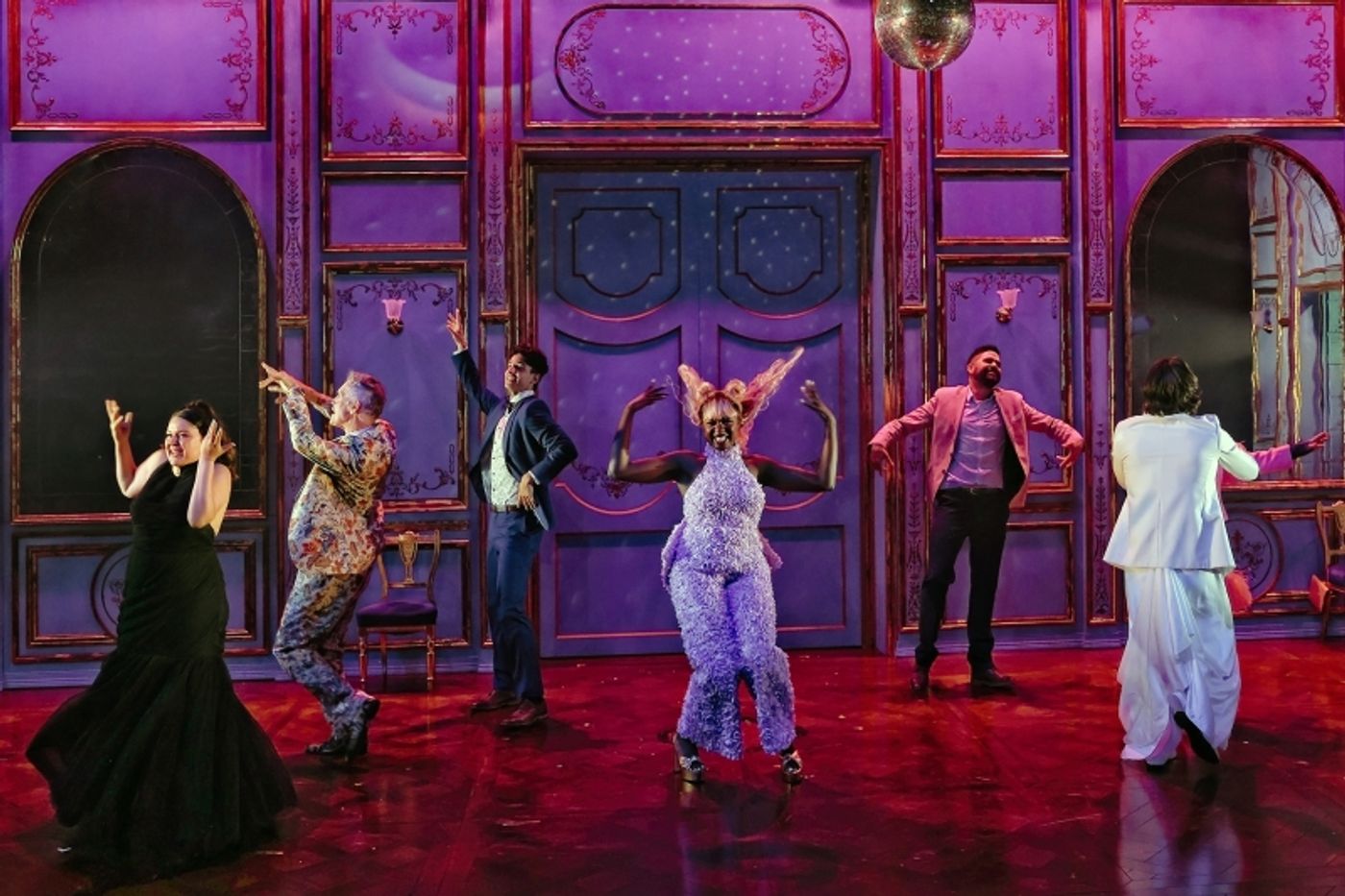 REVIEW: HUBRIS & HUMILIATION Updates Austen For The Modern Era With An Aussie Queer Twist.  Image