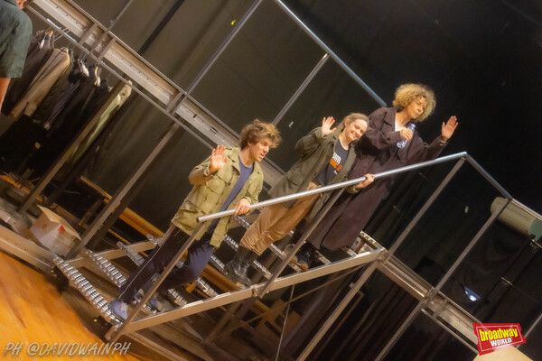 Pau Oliver, Júlia Genís y Àngels Gonyalons Photo