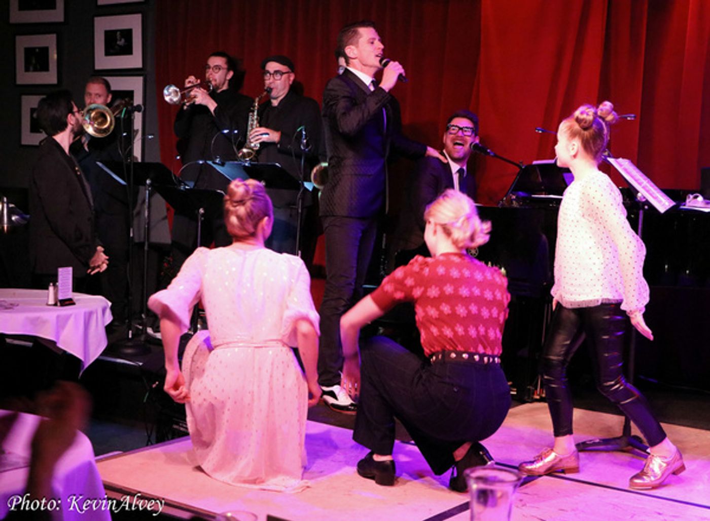 Photos: Luke Hawkins Returns to Birdland in a Singing, Tapping Extravaganza  Image