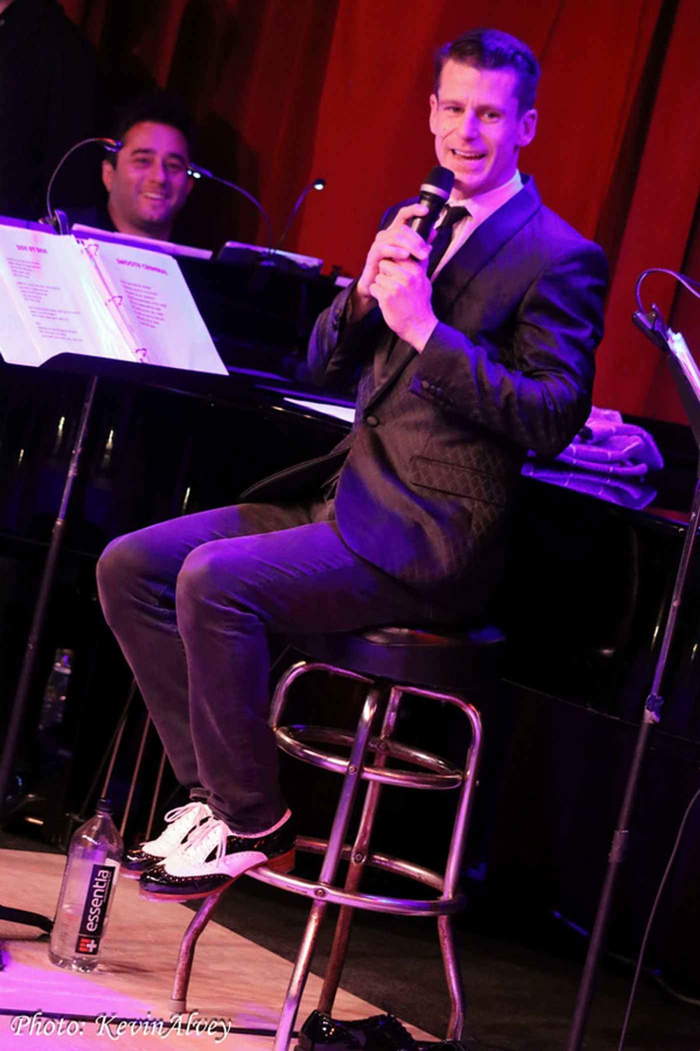 Photos: Luke Hawkins Returns to Birdland in a Singing, Tapping Extravaganza  Image