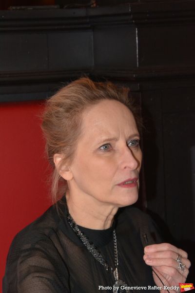 Laila Robbins Photo