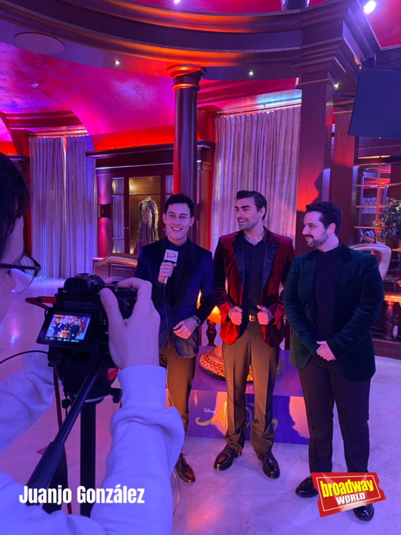 Photos: El reparto de ALADDIN se presenta en el Teatro Real de Madrid Photos: El reparto de ALADDIN se presenta en el Teatro Real de Madrid Image