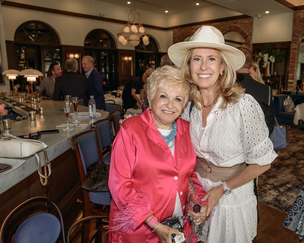 Photos: Go Inside the Reading of ICE CHAMPION at Palm Beach's Cafe L'Europe — photo 14 of 14