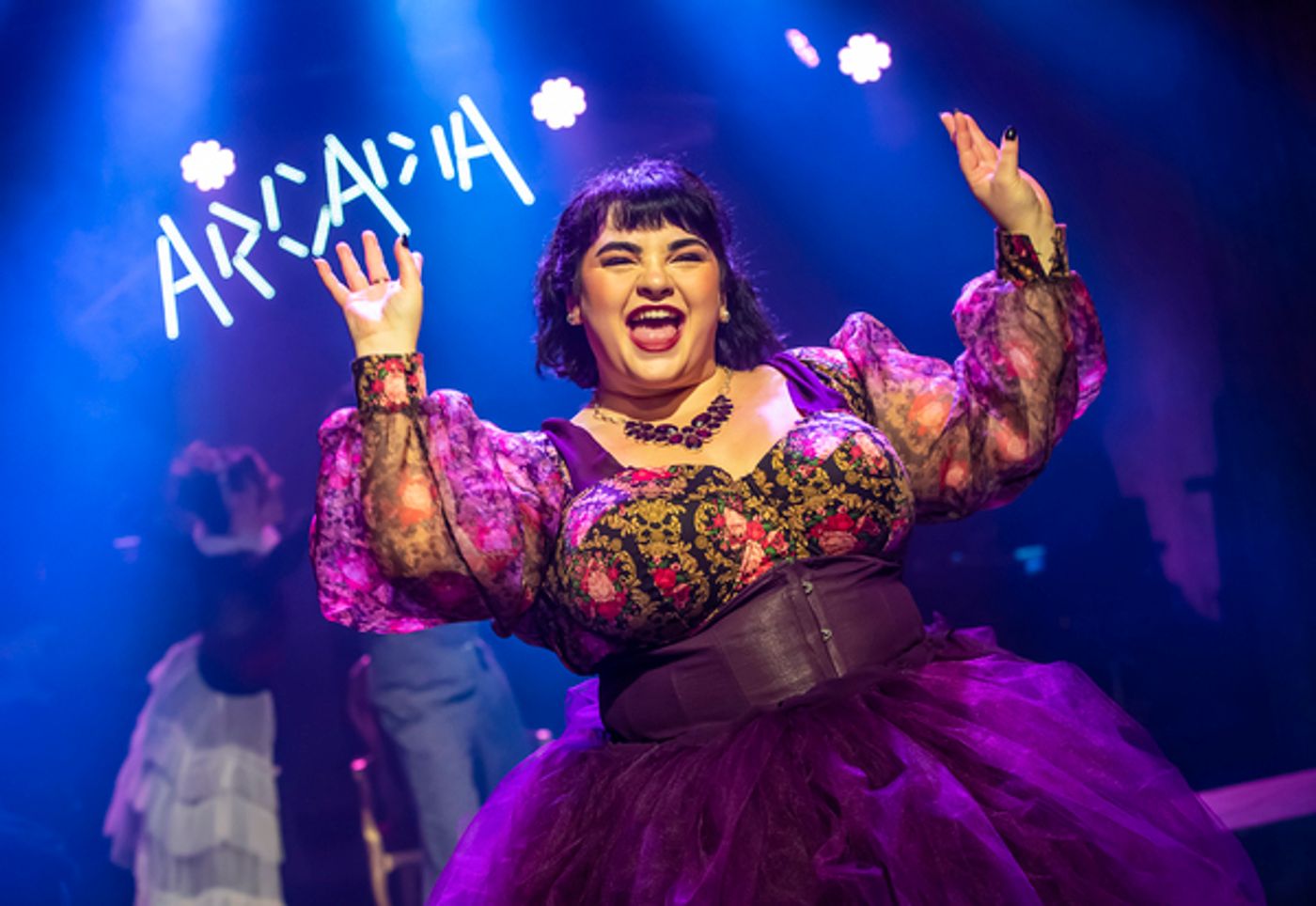 Photos: First Look at Jenny O'Leary, Luke Bayer & More in the European Premiere of HEAD OVER HEELS  Image
