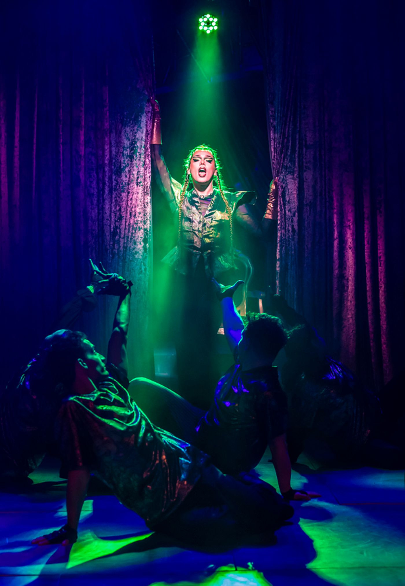 Photos: First Look at Jenny O'Leary, Luke Bayer & More in the European Premiere of HEAD OVER HEELS  Image