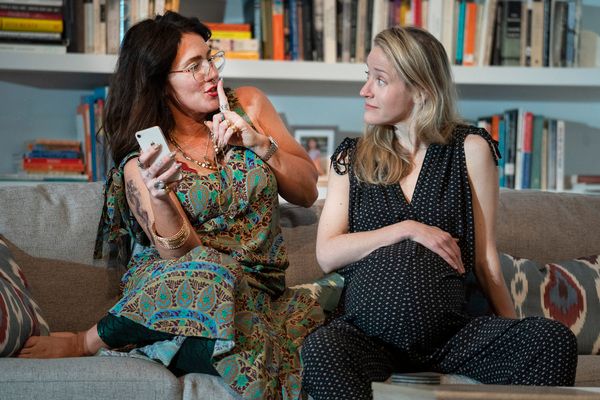  Lynn Collins and Brooke Bloom
 Photo