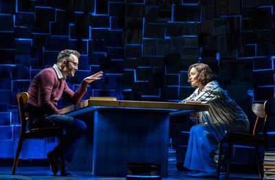 0137 (l to r): Eddie Kaye Thomas (Abe) and Katie Holmes (Julia Cheever) in Roundabout Photo