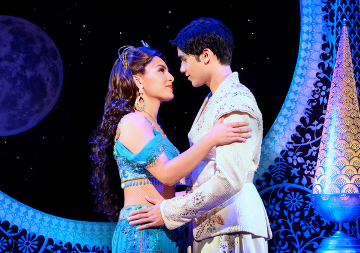 Photos & Video: Check Out All New Images & Footage of ALADDIN North American Tour!  Image
