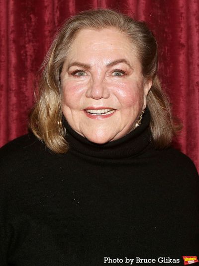 Kathleen Turner   Photo