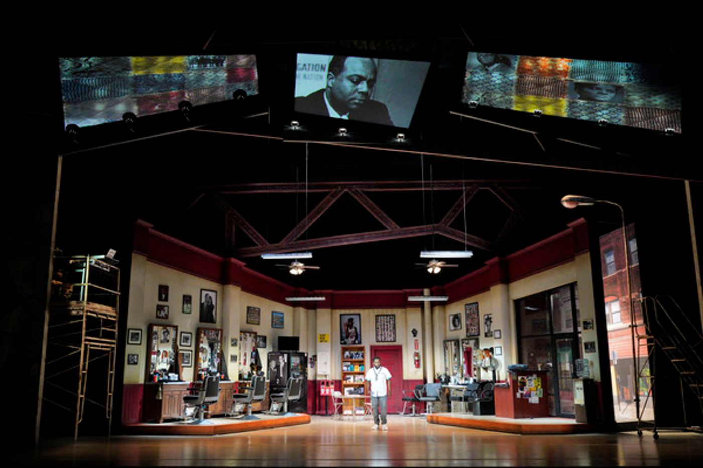 Photos: First Look at the World Premiere of THE FACTOTUM at Lyric Opera of Chicago  Image