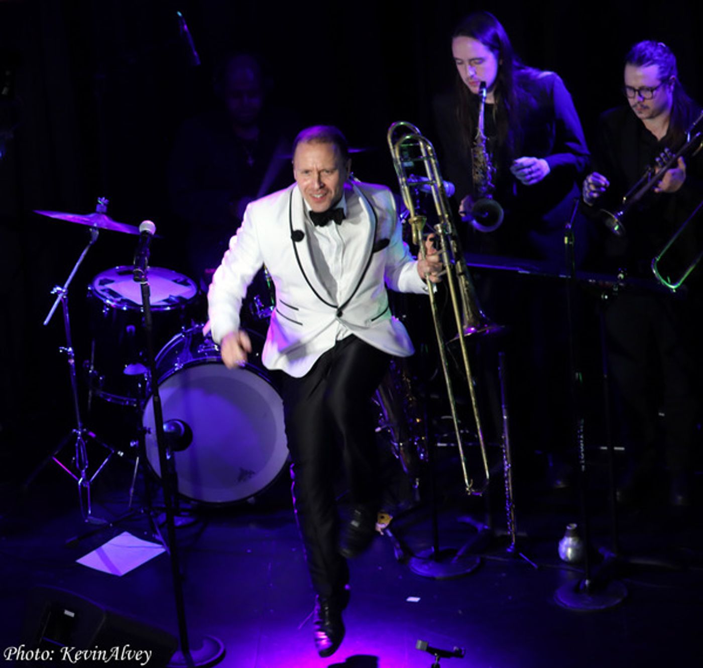 Photos: Jonathan Arons 'In The Horn Show' Triad Theater Photos: Jonathan Arons 'In The Horn Show' Triad Theater Image