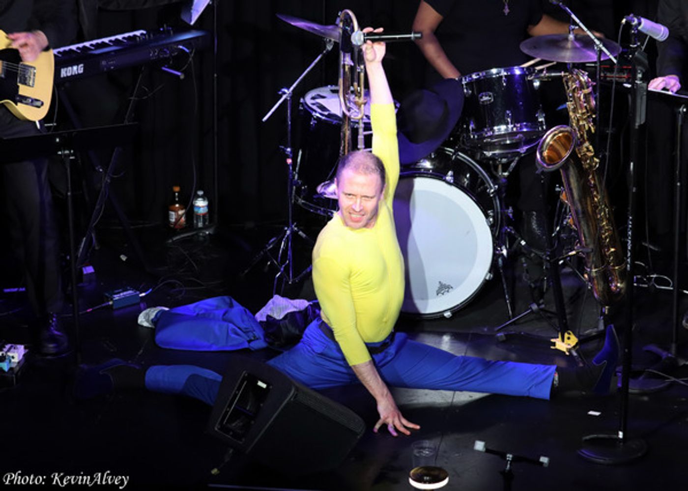 Photos: Jonathan Arons 'In The Horn Show' Triad Theater Photos: Jonathan Arons 'In The Horn Show' Triad Theater Image