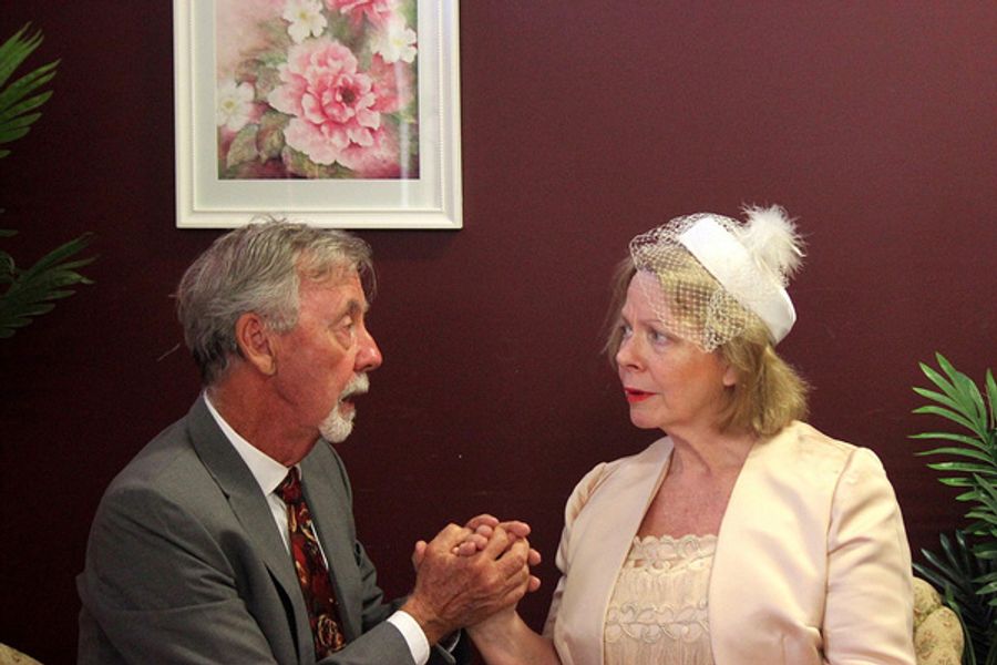 Photos: First Look at Neil Simon's PLAZA SUITE at Melville Theatre Image