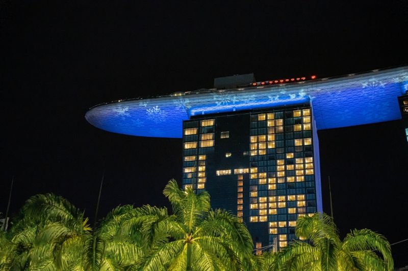 Photos: FROZEN Lights Up Singapore!  Image