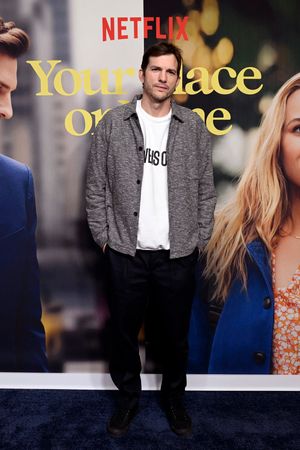 Ashton Kutcher Photo