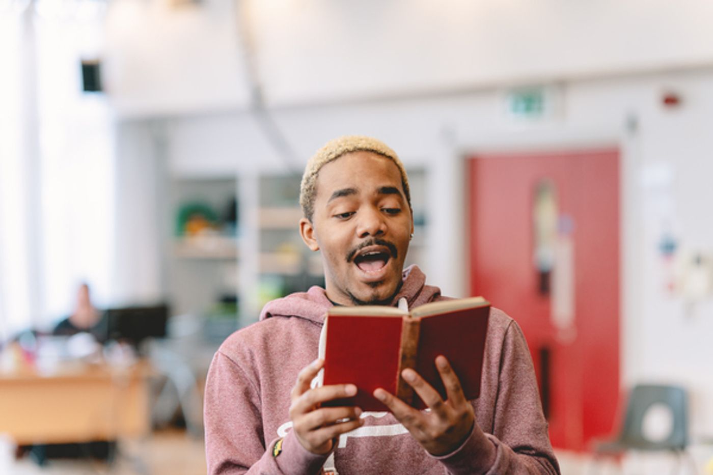 Photos: Go Inside Rehearsal for The UK Tour of QUALITY STREET  Image