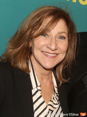 Edie Falco  Photo