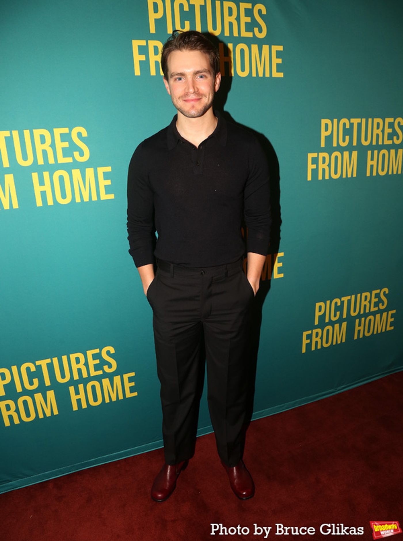 Photos: On the Red Carpet for PICTURES FROM HOME Opening Night  Image