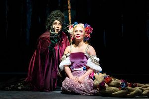 Natalie Weiss and Molly Hernández Photo