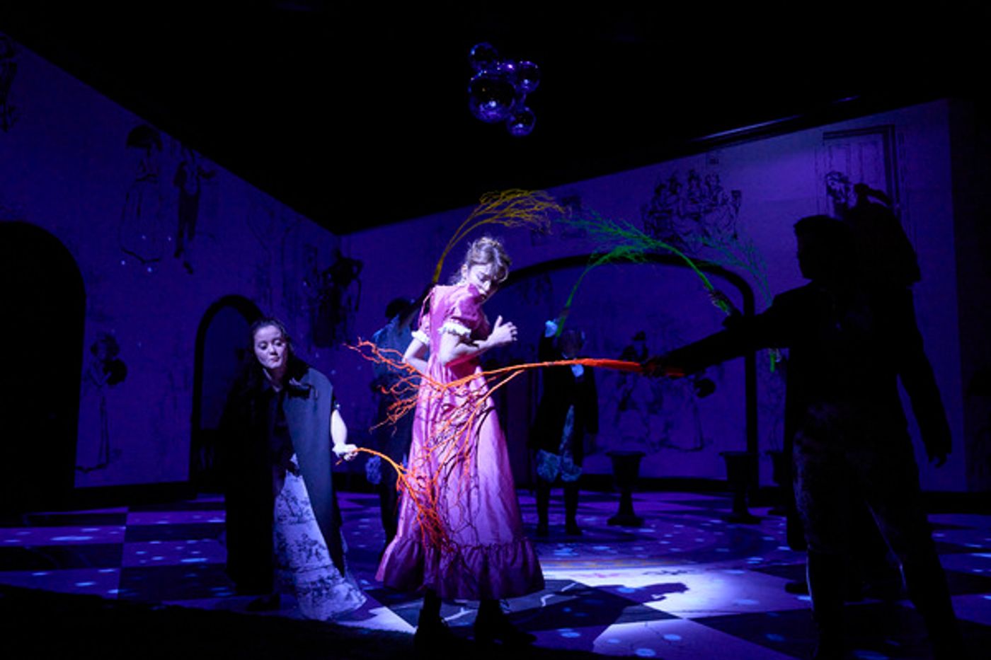 Photos: First Look at SENSE AND SENSIBILITY at Great Lakes Theater  Image